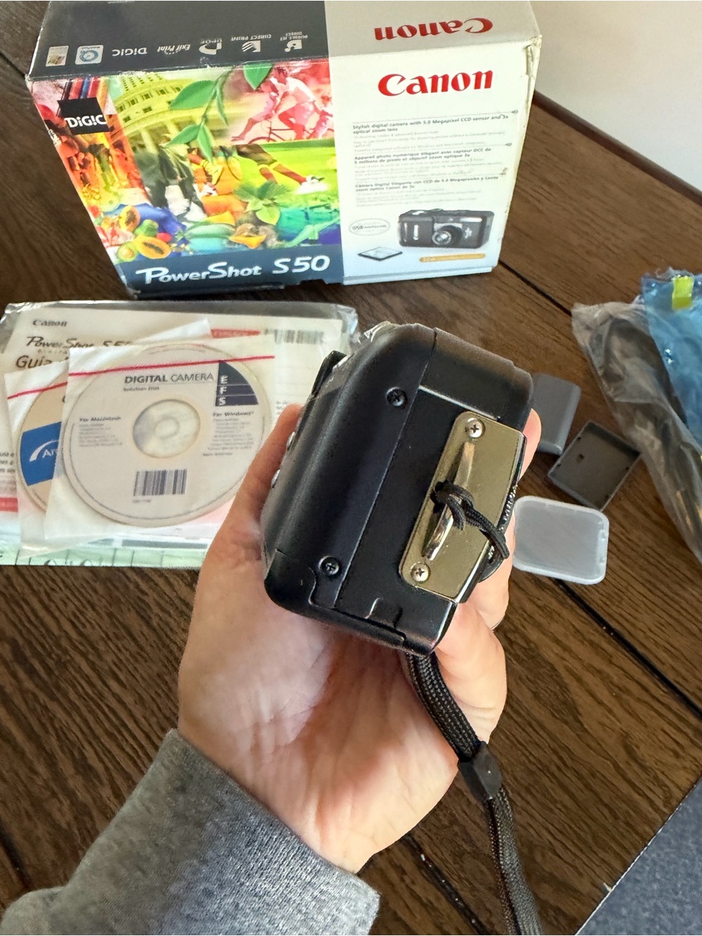 Canon Powershot S50 Digital Camera In Box With Charger Manual Battery - Picture 12 of 14